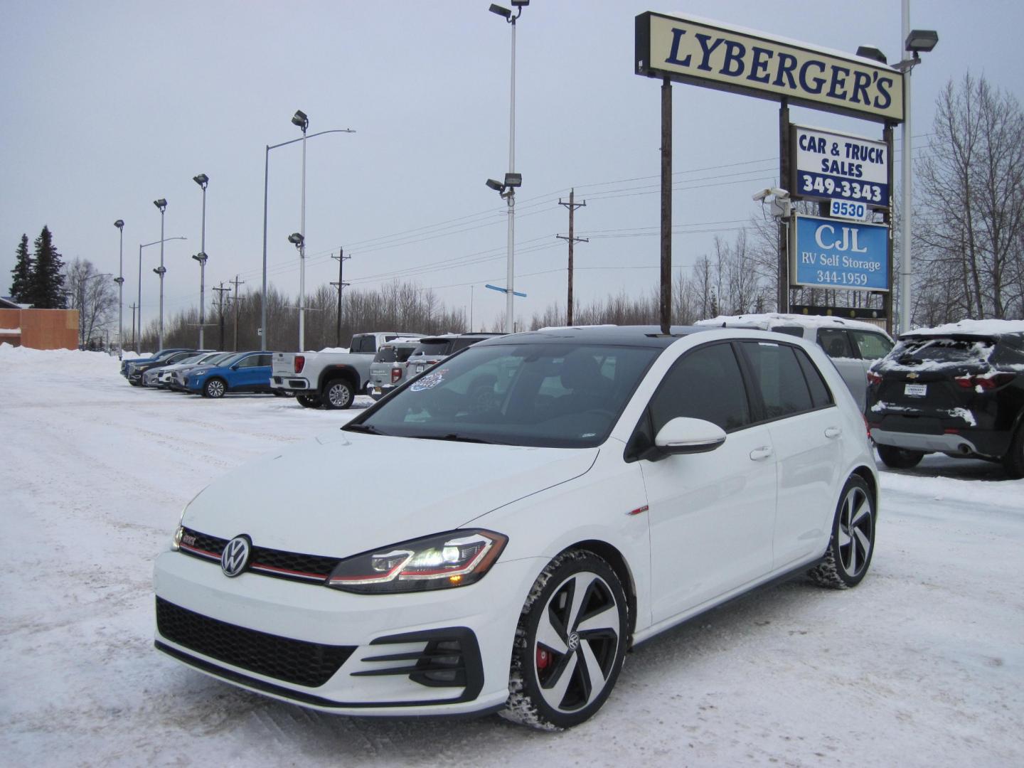 2020 white Volkswagen Golf GTI SE Hatch (3VW6T7AU2LM) with an 2.0L L4 DOHC 16V TURBO engine, 7A transmission, located at 9530 Old Seward Highway, Anchorage, AK, 99515, (907) 349-3343, 61.134140, -149.865570 - Photo#0